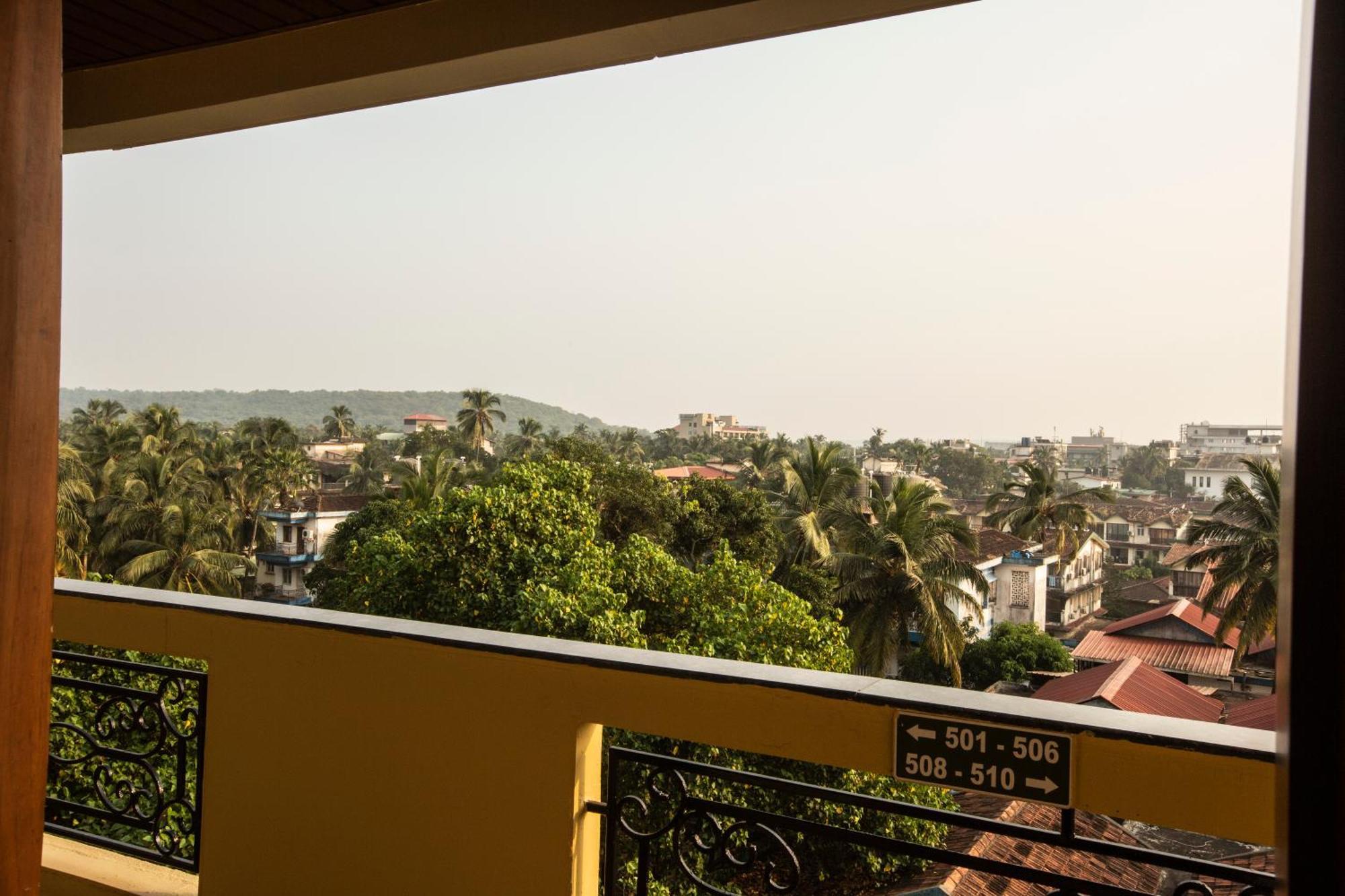 Resort De Coracao - Calangute , Goa Eksteriør billede